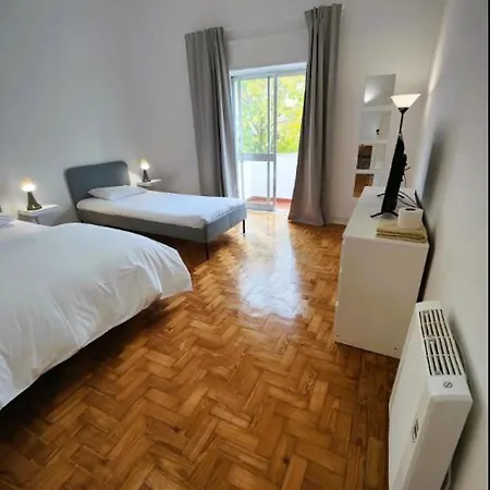 Blife Algarvya Private Rooms Faro Exterior photo